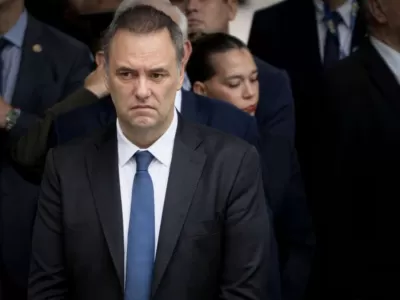 Adorni reconoci&oacute; haber ocultado USD 500.000 y desat&oacute; un nuevo esc&aacute;ndalo en el Gobierno