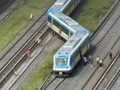 Nueve heridos en un tren del Sarmiento tras descalzarse de las vías en Liniers