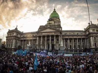 La convocatoria de Encuentro Argentino busca frenar la reforma que elimina l&iacute;mites a la compra de campos por extranjeros